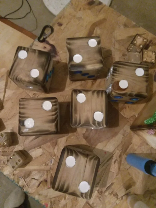 Wooden dice (set of six) Large