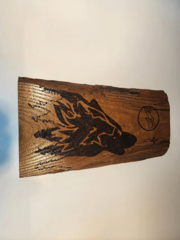 Woodburn art Wolf