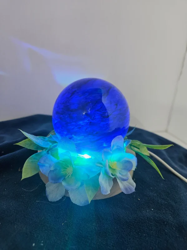 medium lighted blue Gass sphere