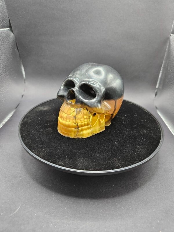Epoxy skulls
